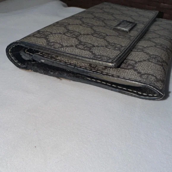Vintage Gucci GG Plus Monogram Joy Continental
Flap Wallet - Picture 6 of 13